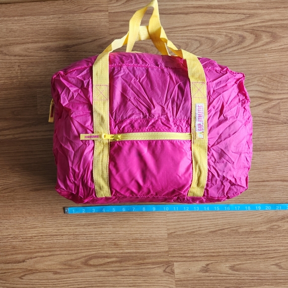 Gap Packable Sport Bag - Picture 6 of 7